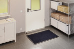 Milieubild Garage mit Regal und Schrank von Fußmatte ColourLine 858 blau - Entrada